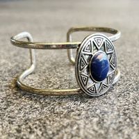 BLAUER STEIN | Silbrige Armspange Armreif | Modeschmuck