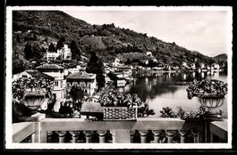 Ponte-Tresa, Seeufer mit Villen und Terr