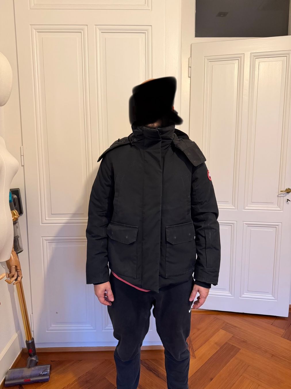 Canada Goose Giacche: Canada Goose Winter Jacket, Black, Size M - Great condition! – Usato da Mies venduto da Nib2011 7