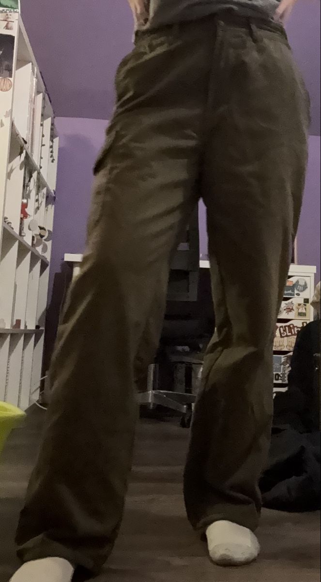 Pantaloni: Lockere Cargohose Olivgrün – Usato da Gondiswil venduto da lor_2rkz 3