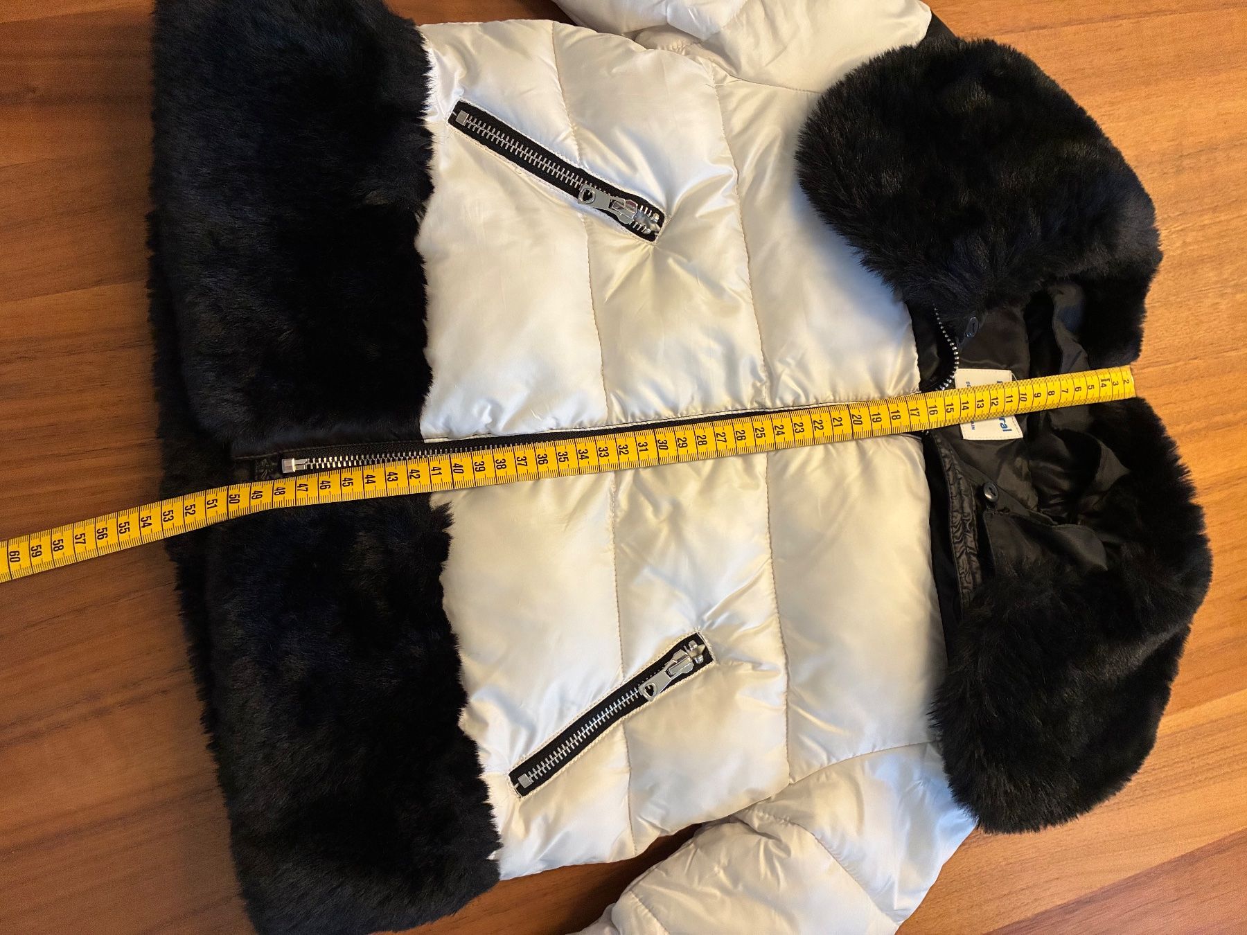 Giacche & Cappotti: Wunderschöne Mädchenjacke Grösse 140 – Usato da Lostorf venduto da lac_g2ry 3
