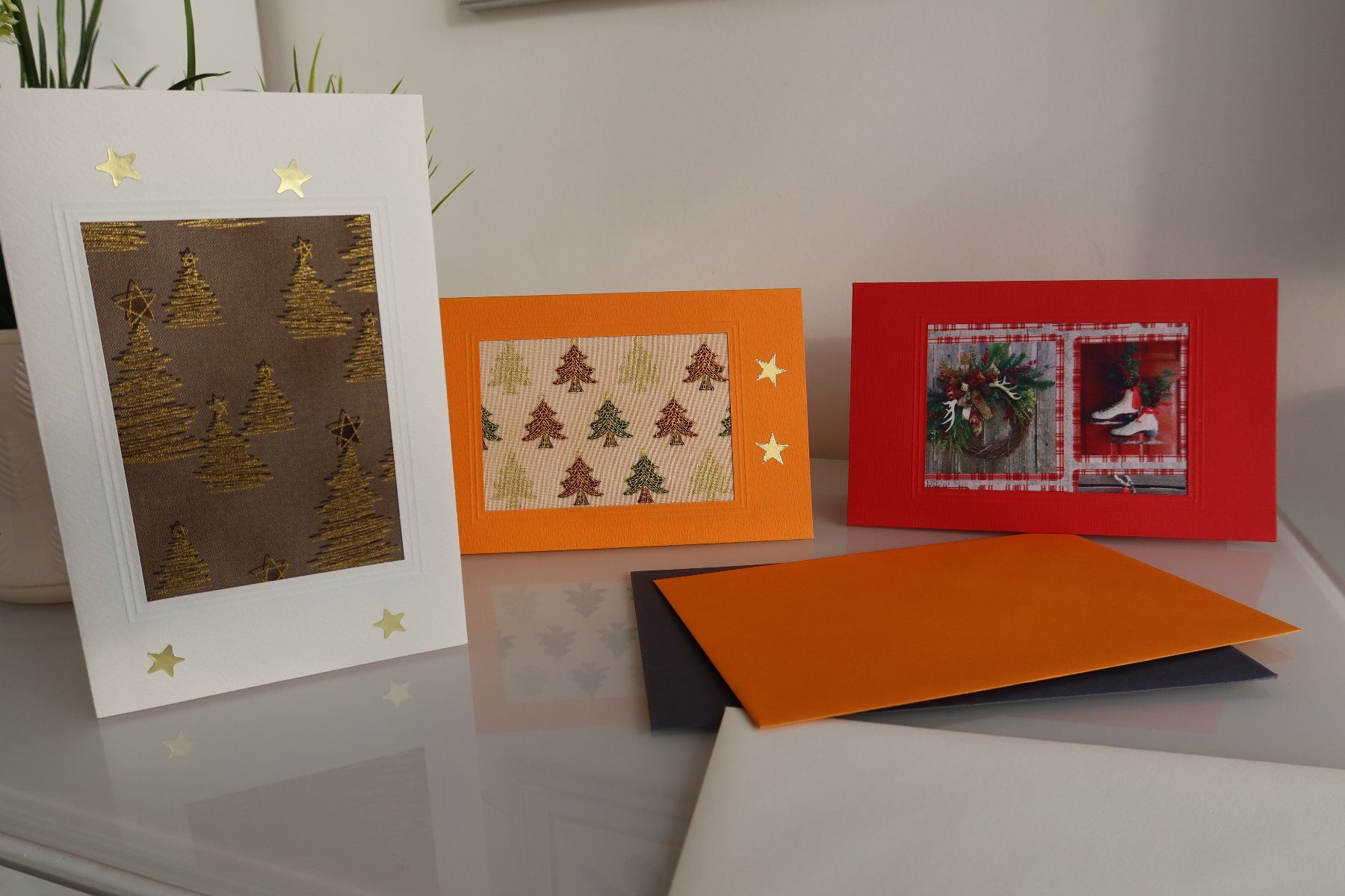 Cartoline: Set: 3 Weihnachtskarten mit Stoff (Doppelkarten/Kuverts) – Nuovo e nell'imballaggio originale da Zürich venduto da Piki7