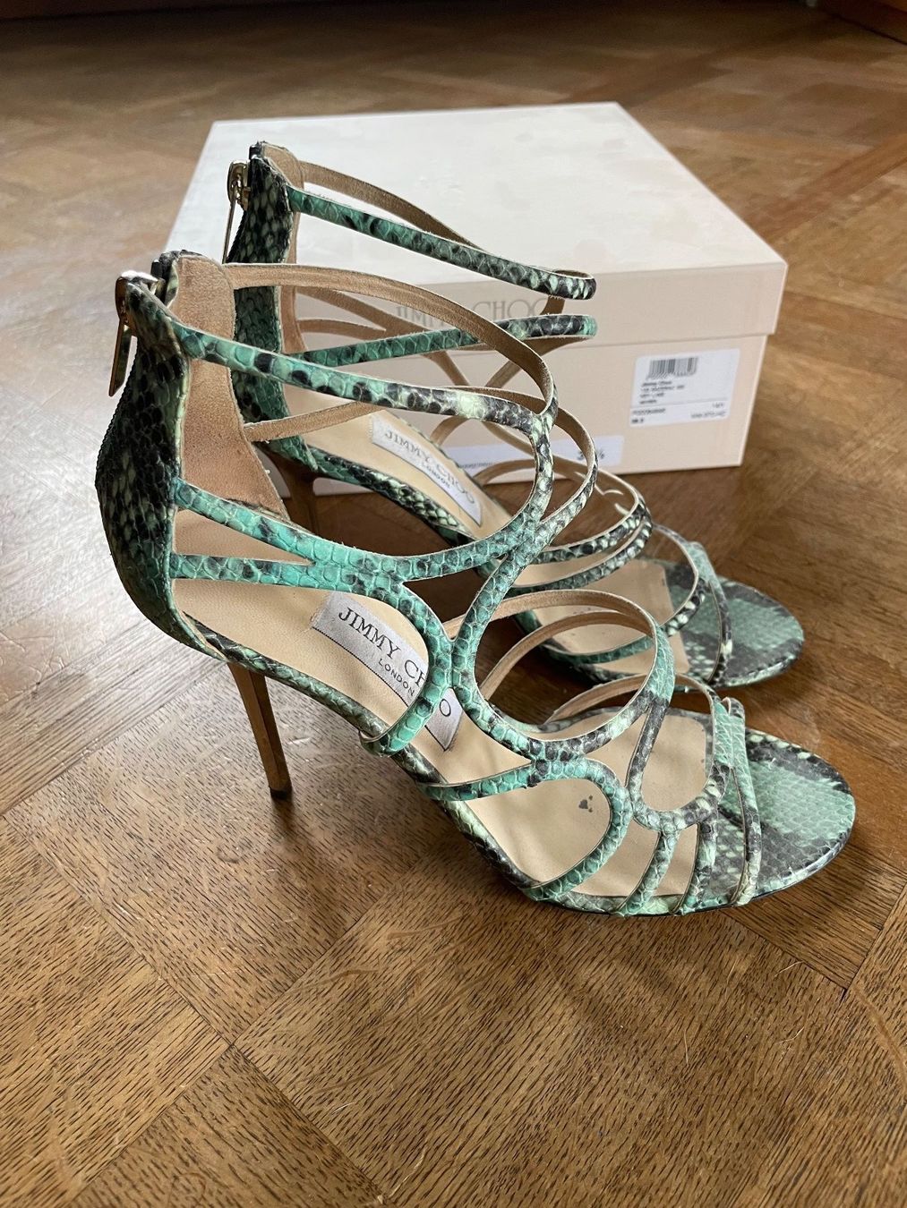 Jimmy Choo Damenschuhe: Jimmy Choo Sazerac Python Print Sandal, 10cm, Grösse 38.5 – Gebraucht aus Luzern von Linaka1 1