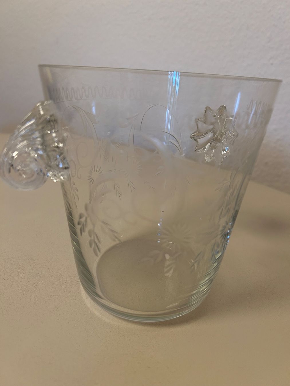 Verres: Wunderschöner Eisbehälter/ Eiskühler aus Glas – D'occasion à Rorschacherberg par Svebe 4