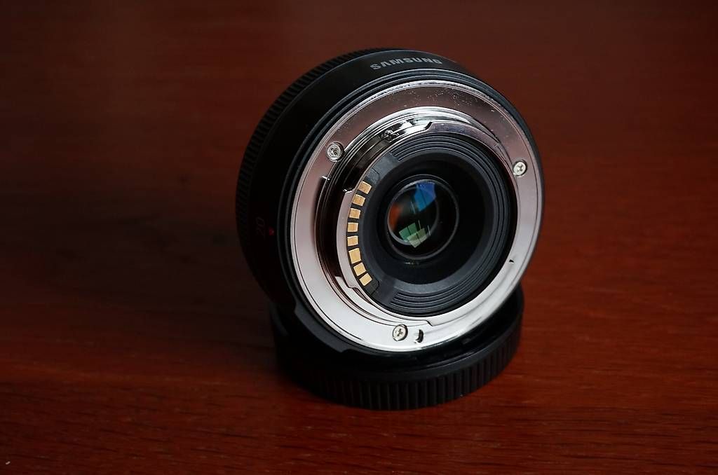 Samsung Obiettivi: Samsung Lens 20mm f2.8 i-Function Pancake – Usato da Spreitenbach venduto da Salesmanship 3