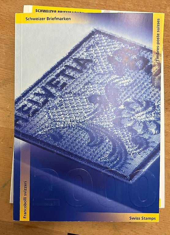 Tutti i francobolli: Heft Schweizer Briefmarken 1996 bis 2000 – Usato da Uetikon am See venduto da kun_6knp 4