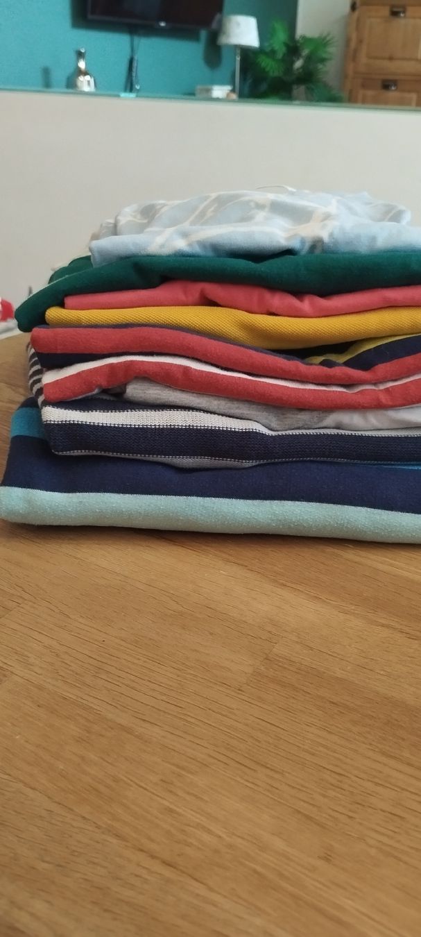 Kleiderpakete & -sets: kinder kleiderpacket 134 9 Stücke  – Gebraucht aus Mörel von MJoaoCosta 9