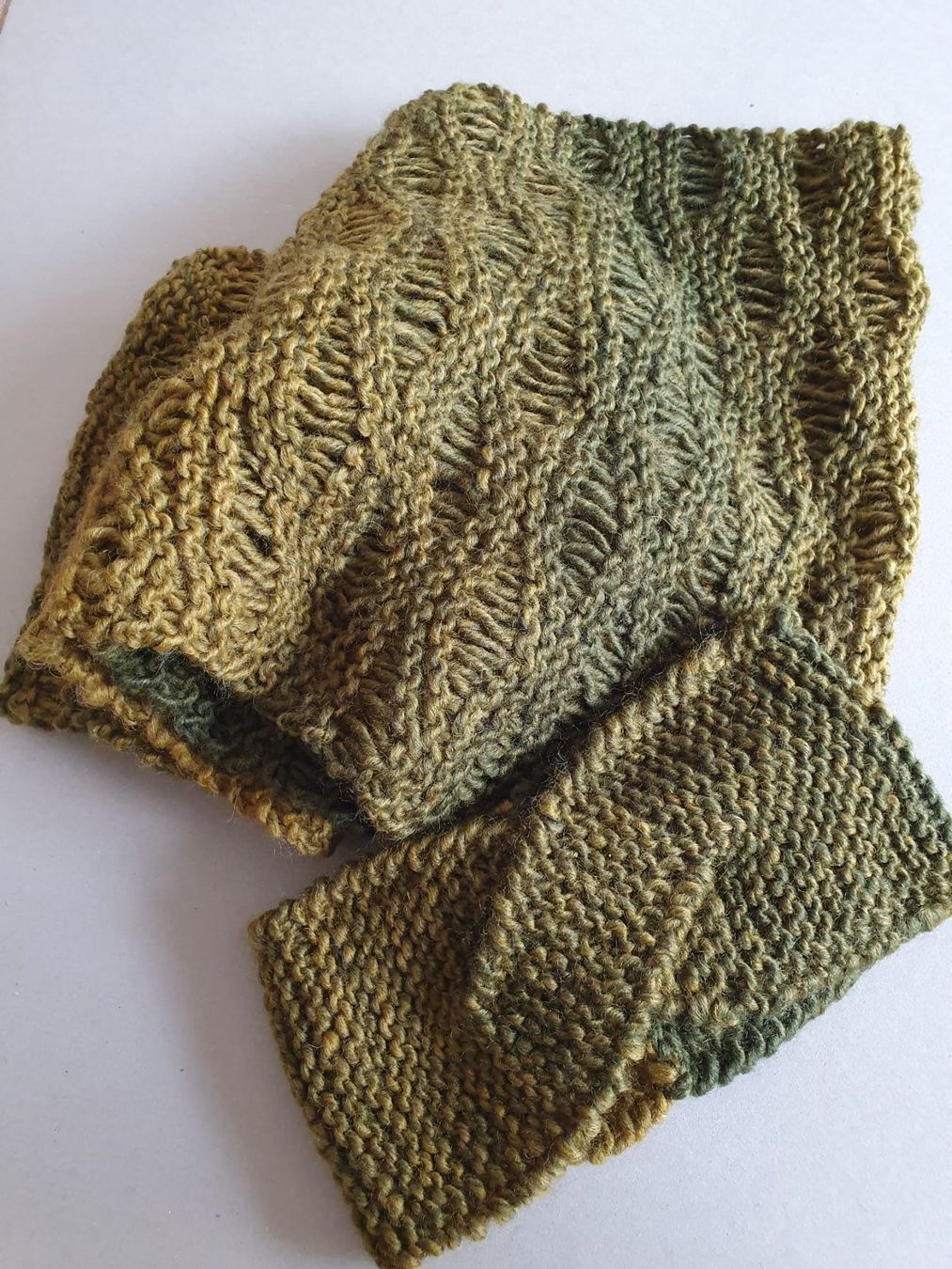 Foulard & Sciarpe: Schal und Stirnband als Set, gestrickt – Nuovo (secondo la descrizione) da Jonen venduto da h-blxgirl79