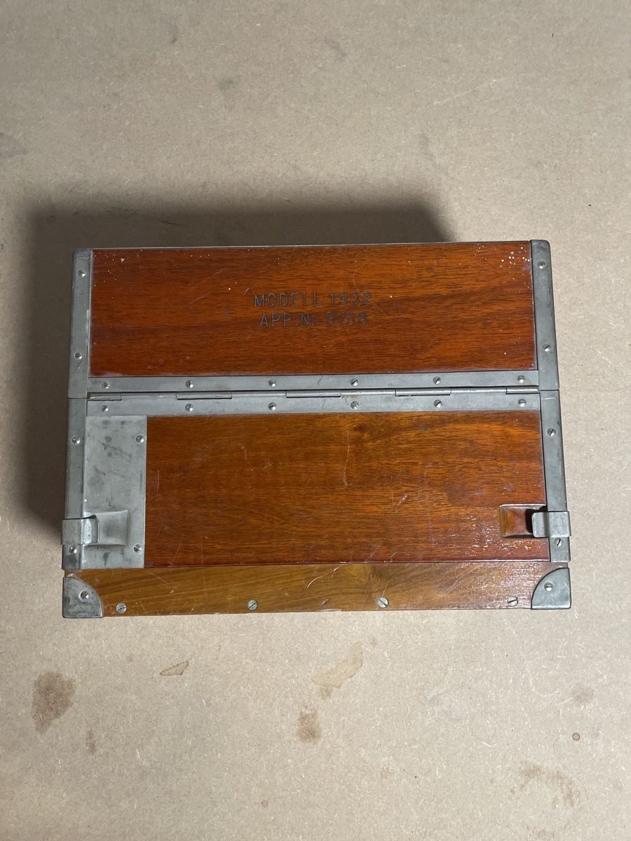 Telefone: Schweizer Armee - Feldtelefon Modell 1932 – Defekt aus Fribourg von JohnB4 3