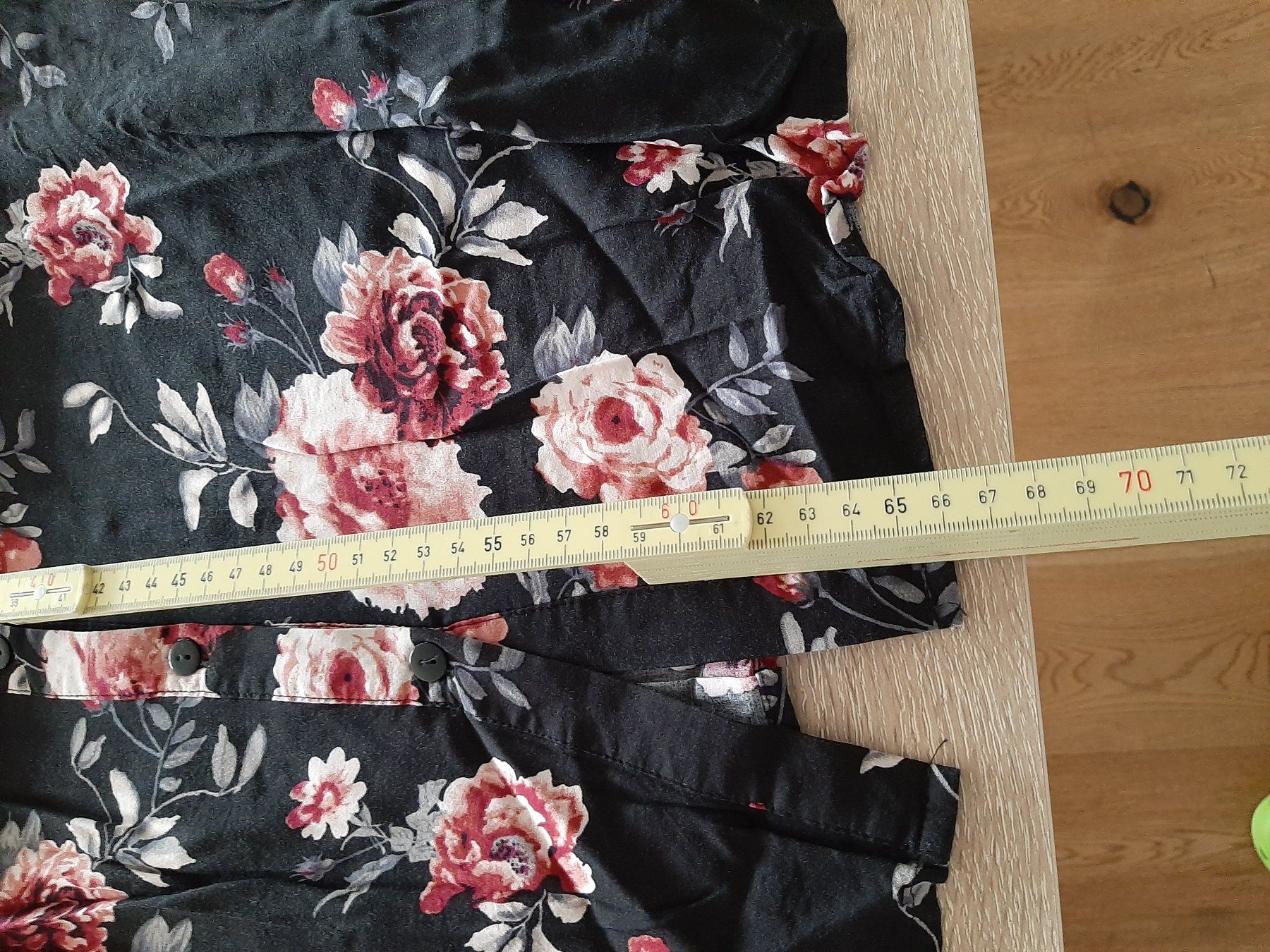 Blusen: Ärmellose Bluse transp. Einsatz, mit Blumenmuster, ca. Gr. L – Gebraucht aus Menziken von Rien1 4