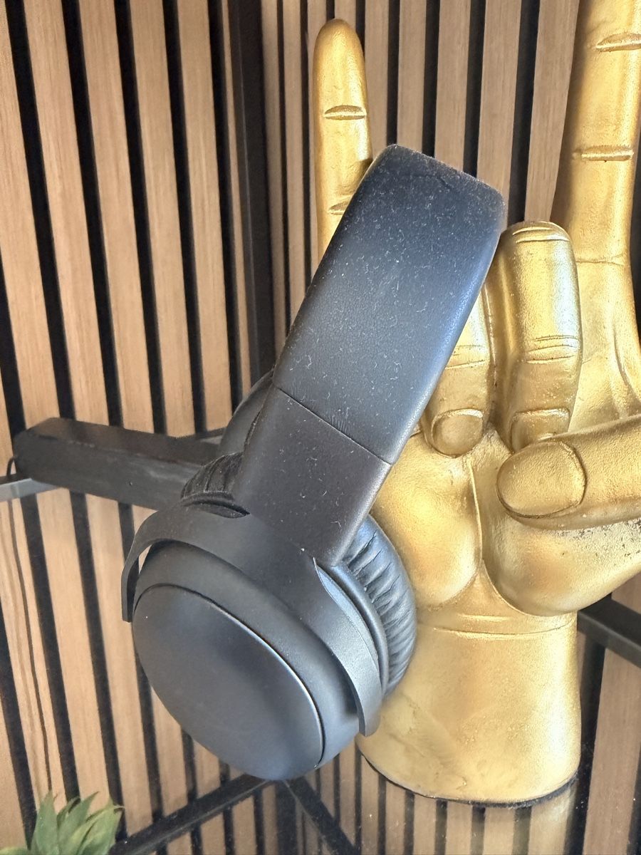 Sony Konsolen: PS5 Pro Neuve avec lecteur de disque, support et casque. – Neu (gemäss Beschreibung) aus Corcelles NE von azafra 1