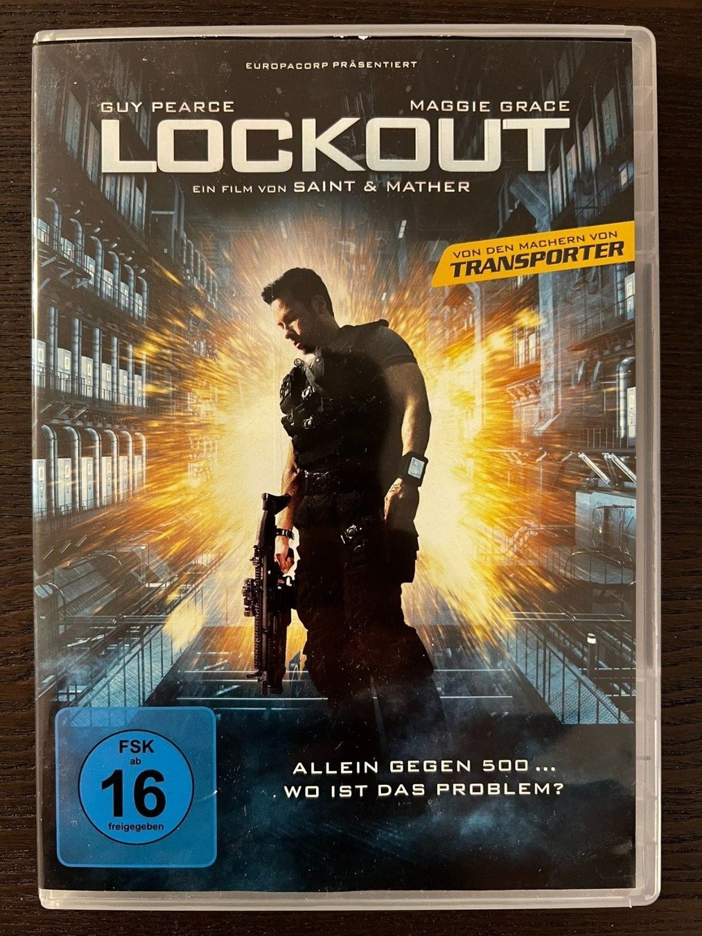Alle DVDs: Lockout – Gebraucht aus Zürich von FilmFreunde