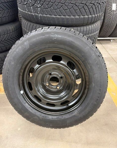 Michelin Pneus & Kompletträder: Kompletträder Winter – Gebraucht aus Biel/Bienne von orpundgarage