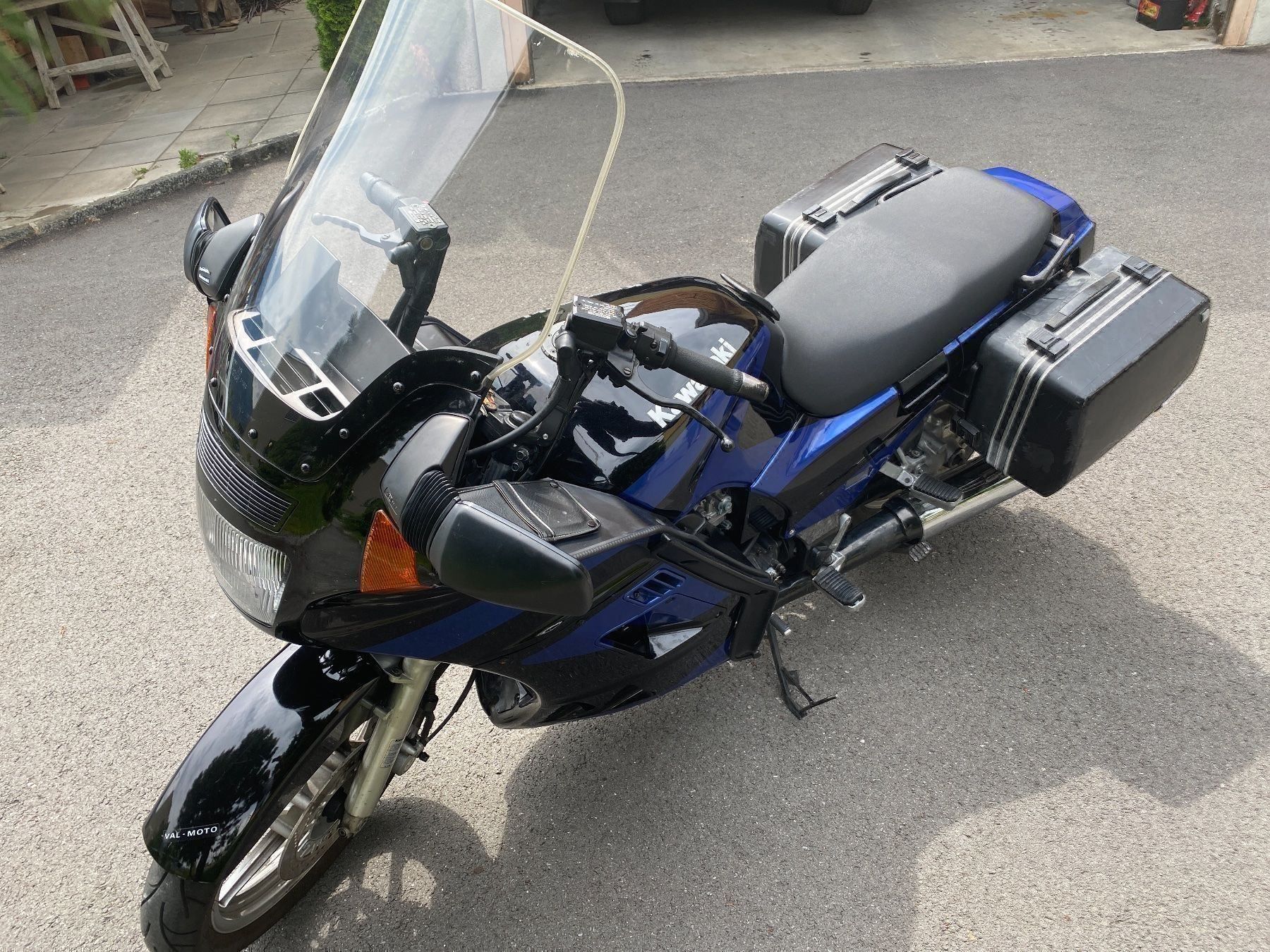 Kawasaki Touring: Kawasaki Z1000 GTR – Usato da Guttet-Feschel venduto da yellowhouse01 8