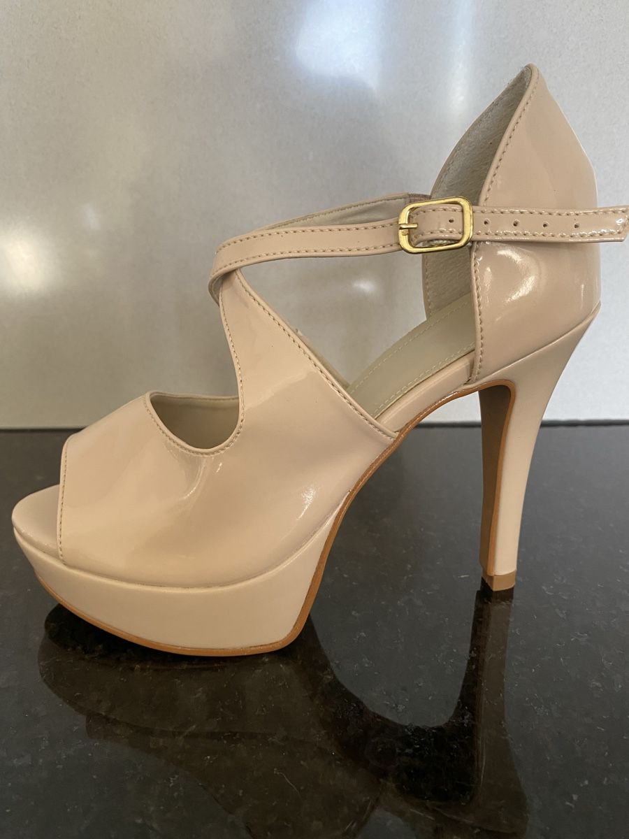 Scarpe da donna: Plateau High Heels Grösse 35, Neu! – Nuovo (secondo la descrizione) da St Gallen venduto da mel.ch7