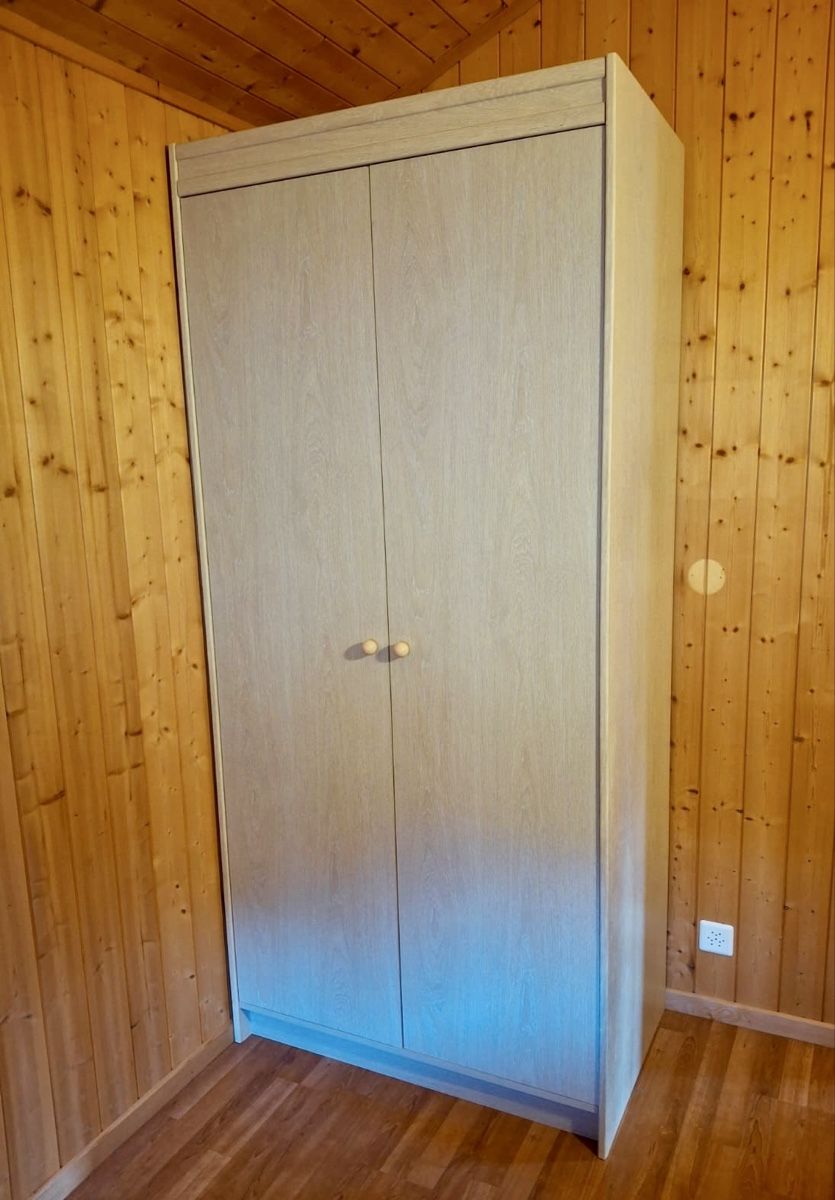 Armoires: Armoire 2 portes – Neuf (Voir description) à Bruson par chantal0022