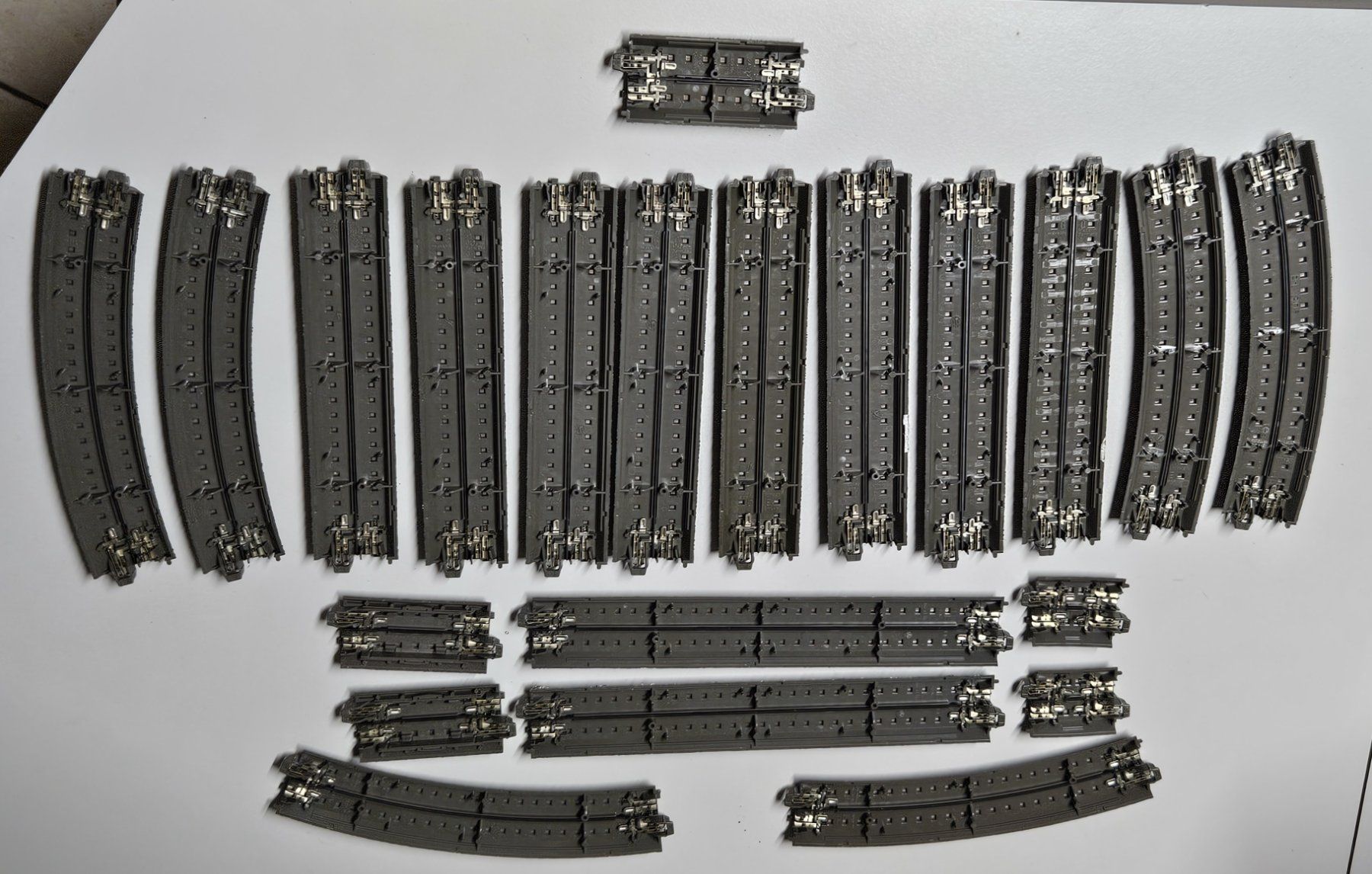 Märklin Modelleisenbahnen: Märklin C-Gleis Restposten einer Test-und Programmierstrecke – Gebraucht aus Breitenbach von hei_fr59 1