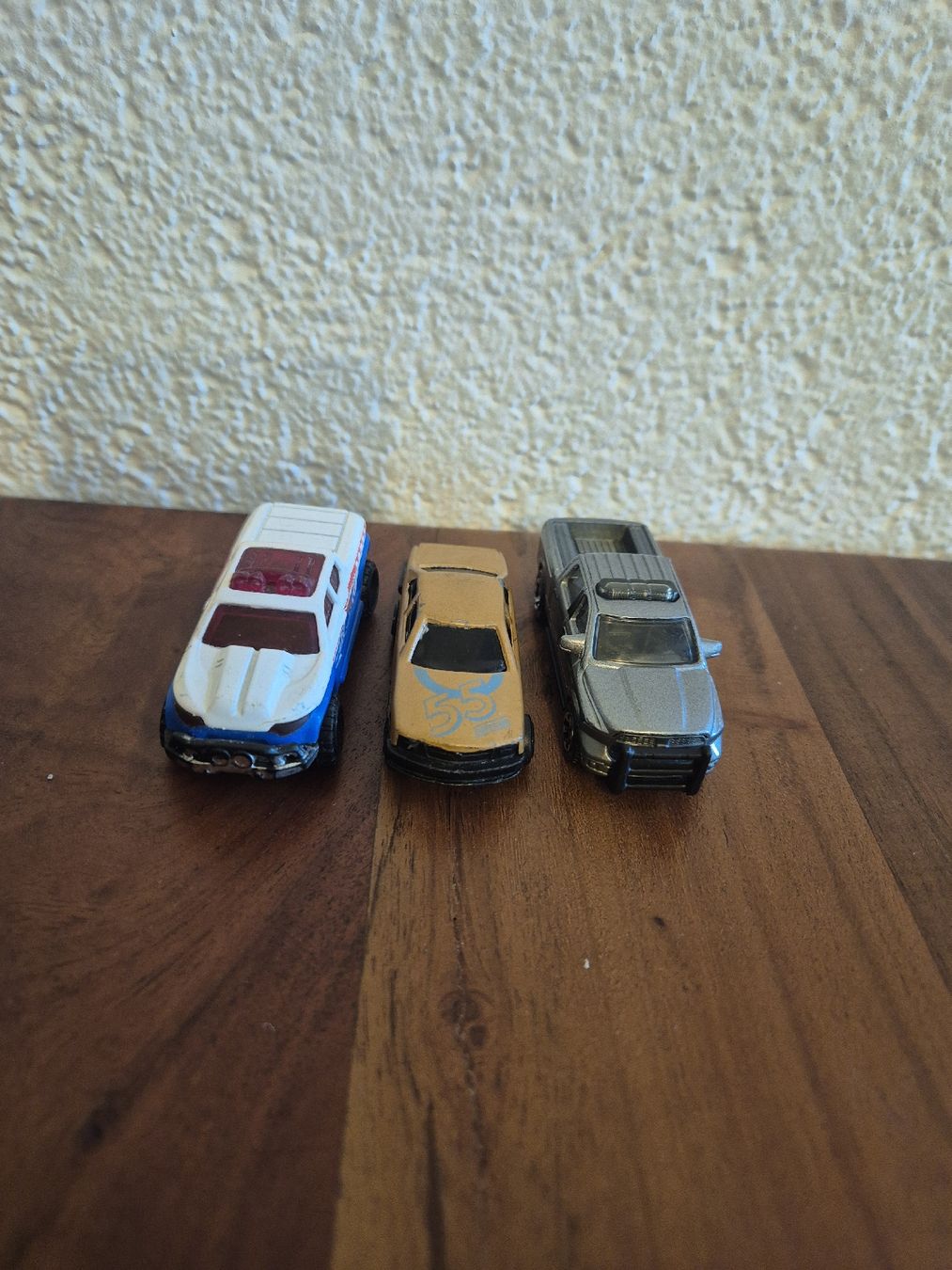 Jouets: Spielzeugautos 3er Set verschiedene Modelle  – D'occasion à Oberentfelden par Dan_r8jr