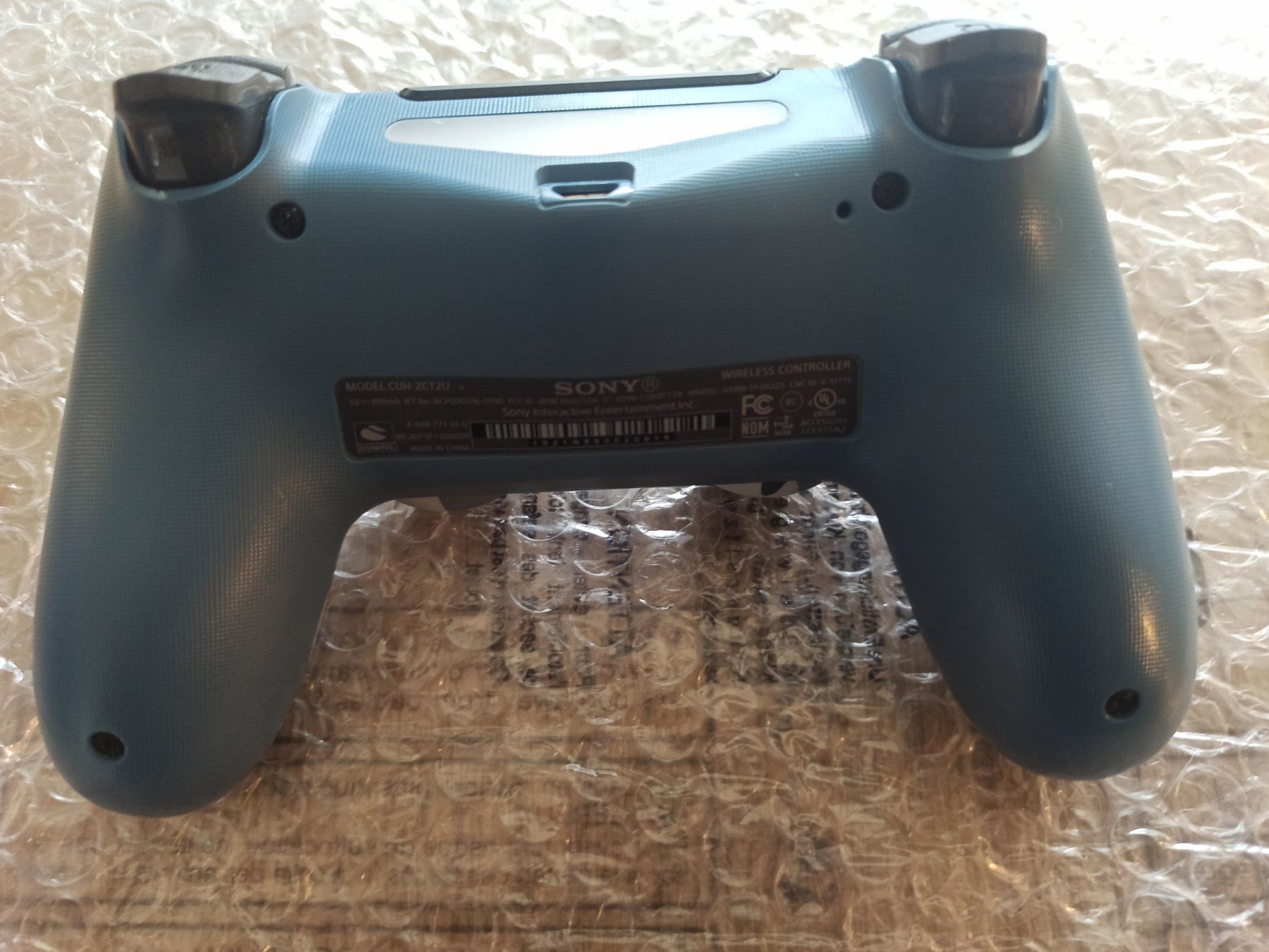 Manettes: Original Controller Sony PS4 Wireless DualShock 4 V2 TOP CAM – D'occasion à Oberweningen par mar_87mx 5