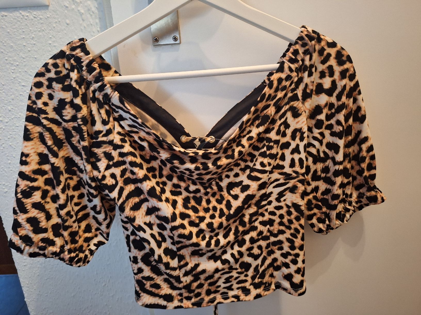 Guess Tops: Guess Leo Oberteil wie neu – Neu (gemäss Beschreibung) aus Neuhausen von eliana2 3