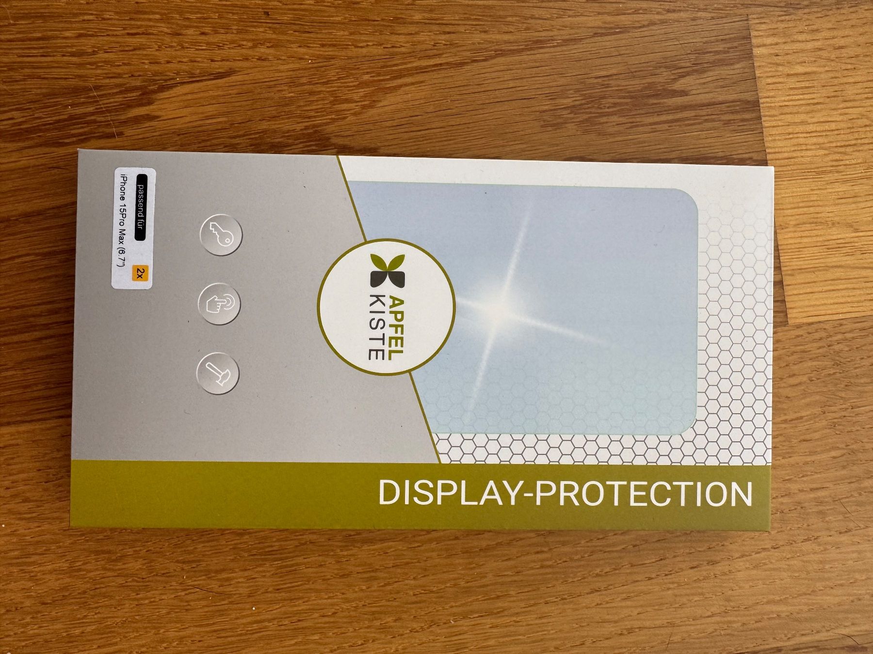 Ritocchi & pellicole di protezione: Schutzglas / Panzerglas iphone 15 Pro Max – Usato da Remigen venduto da cociii