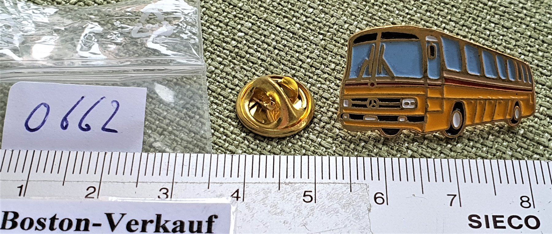 Mercedes-Benz Placchette & Badge: O662 - Pin Die Post PTT Postauto Mercedes – Usato da Reinach BL venduto da Boston-Verkauf 1