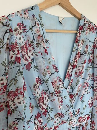 Sommerliches Chiffonkleid mit Blumenmuster, Gr. 38