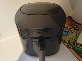 Vendo friggitrice ad aria Emerio capacità 7.2 litri