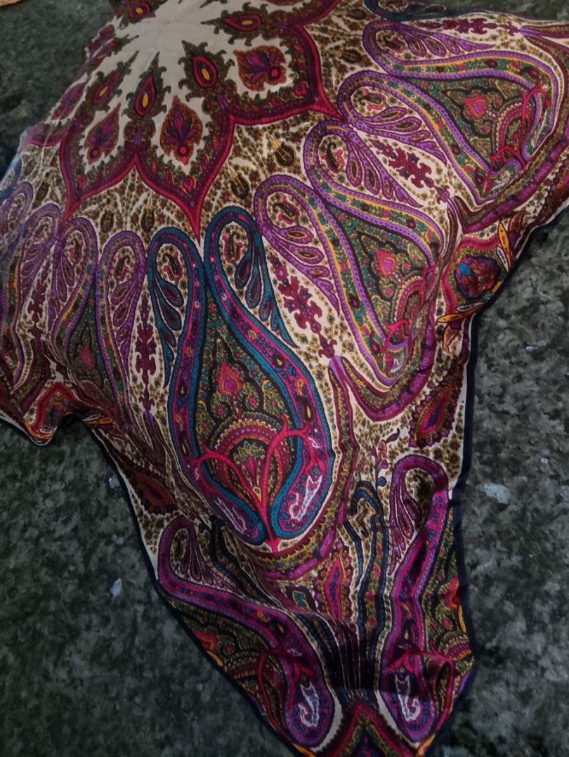 Foulards, Tücher & Schals: Seide 100%,  Foulard – Neu (gemäss Beschreibung) aus geroldswil von Gumball1 2