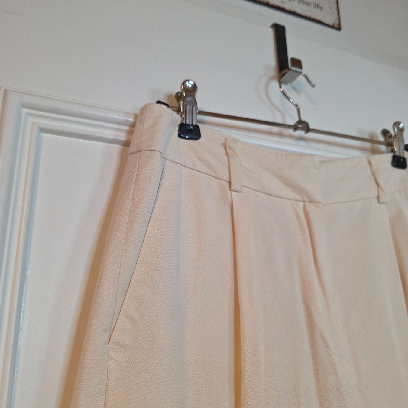 Primark Pantaloni: Primark Lyocell Palazzo Hose Creme Gr. 36/S – Usato da Wald ZH venduto da CapLux 1