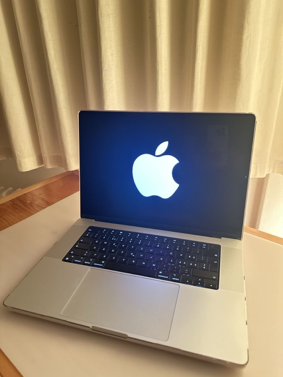 Apple Notebook: MacBook Pro Top POWER 💪 – Nuovo (secondo la descrizione) da Gempen venduto da Macean79