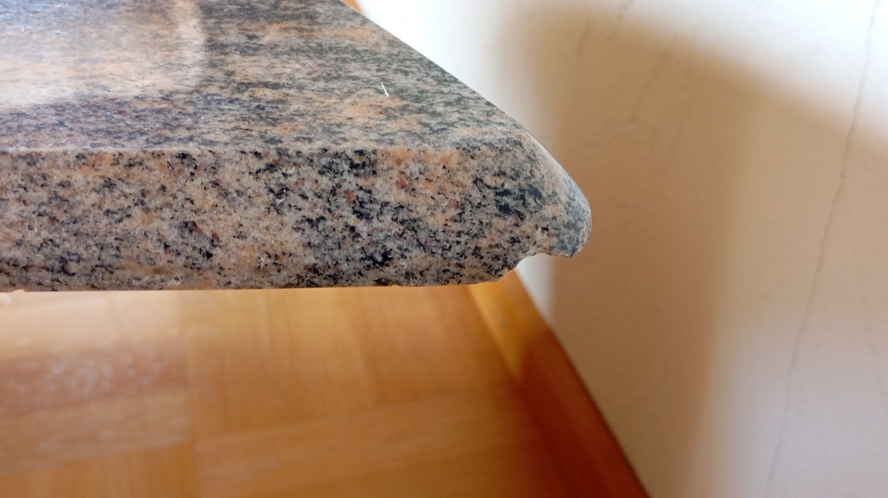 Tavoli: Table basse en granit – Usato da Rabius venduto da cec_96sk 4