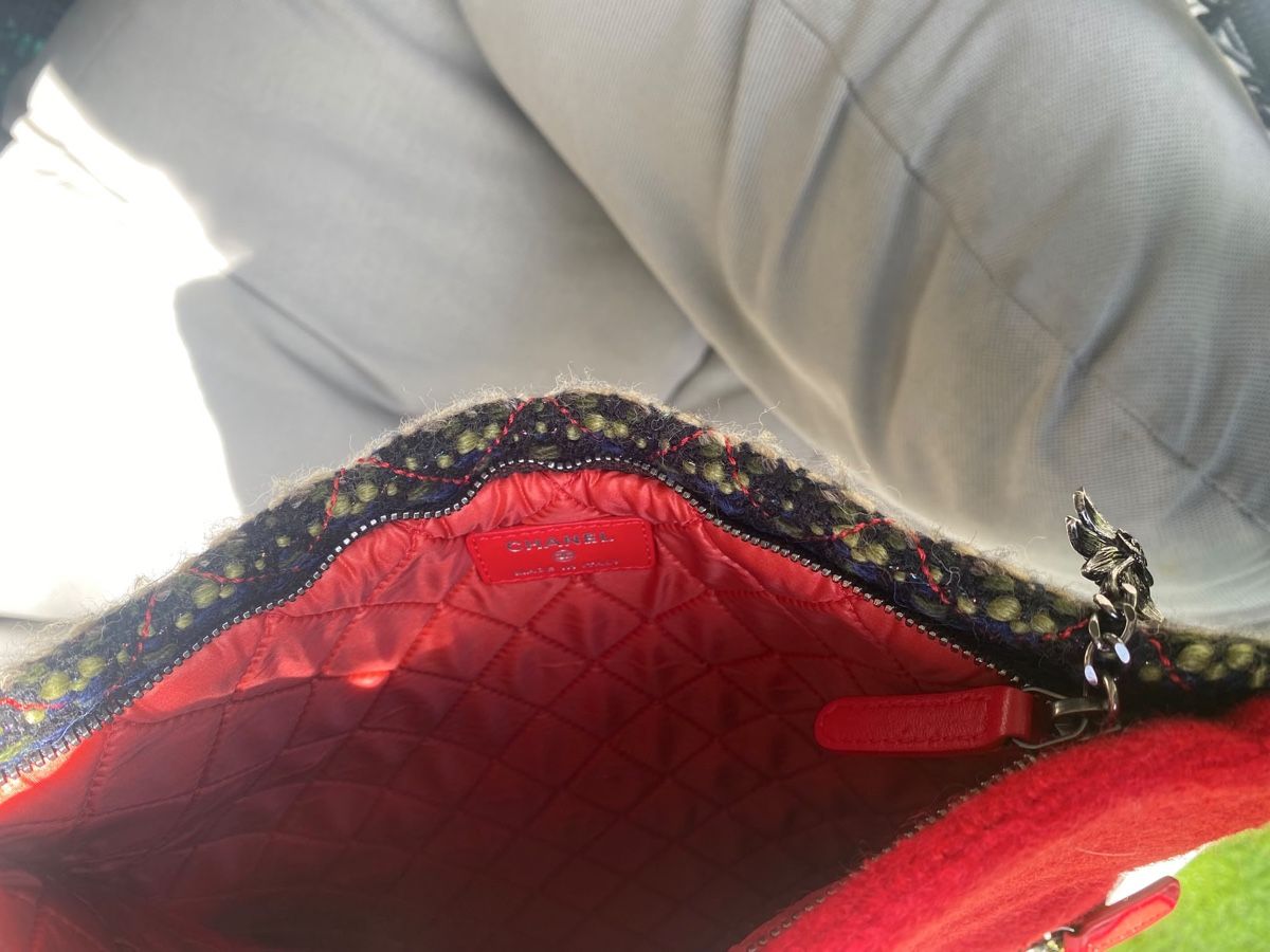 Chanel Sacs femmes: Chanel Pochette Original – Neuf (Voir description) à Ebikon par loy_wjg6 6
