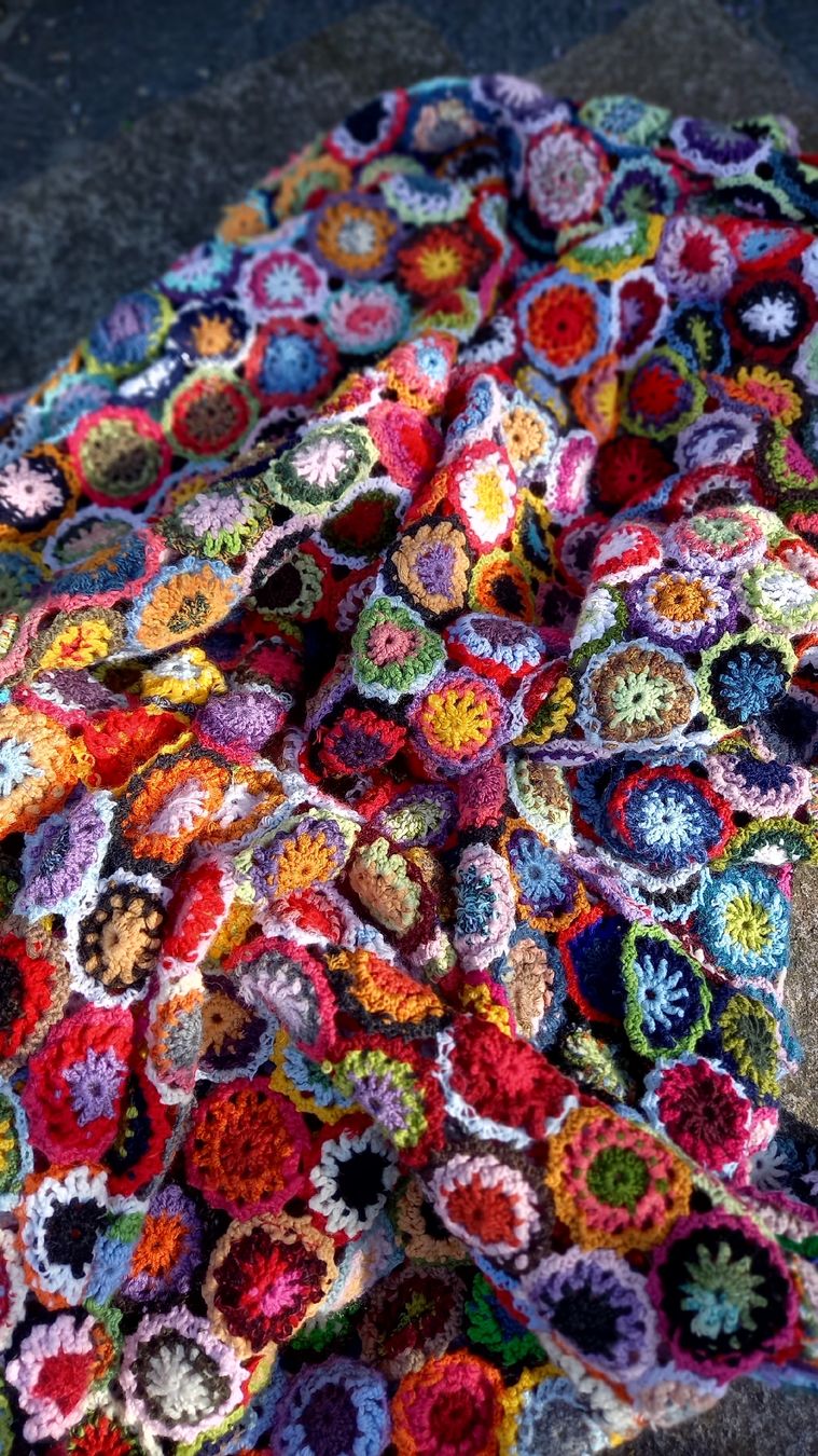 Coperte: Decke, Häkeldecke, Bettdecke – Nuovo e nell'imballaggio originale da Vogorno venduto da fra_k22j 3