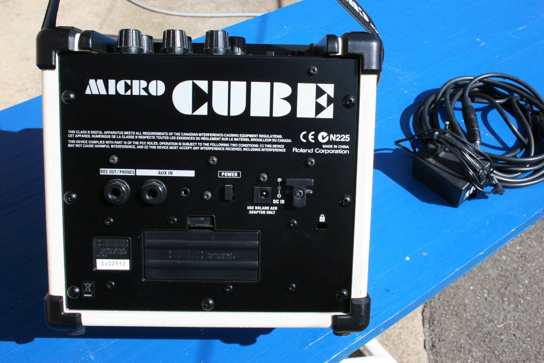 Roland Verstärker: Roland Micro Cube Universal Verstärker – Gebraucht aus Wauwil von Vintagesky 9