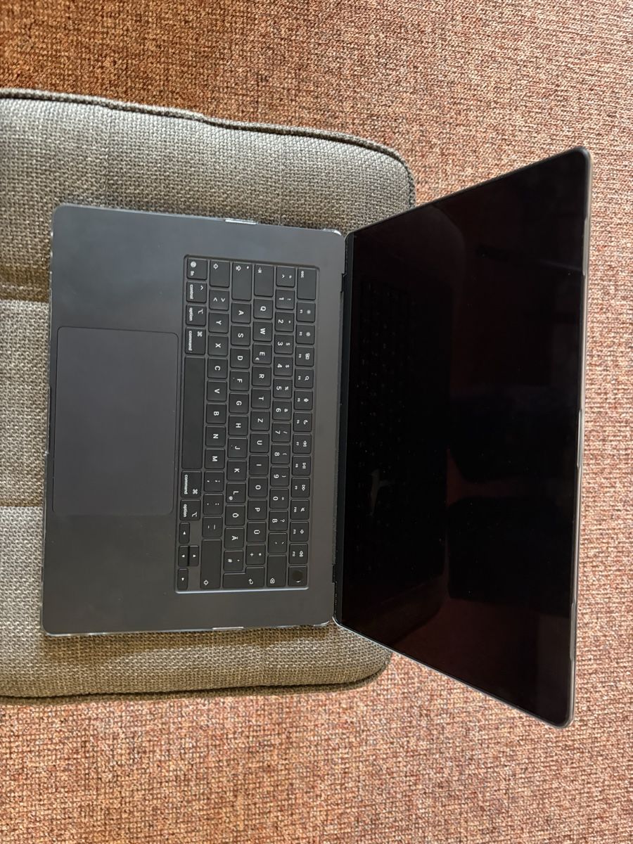 Apple Notebooks: Apple MacBook Air (15", Apple M4 Chip mit 10‑Core CPU  – Neu und originalverpackt aus Arosa von ben_mr7l 4
