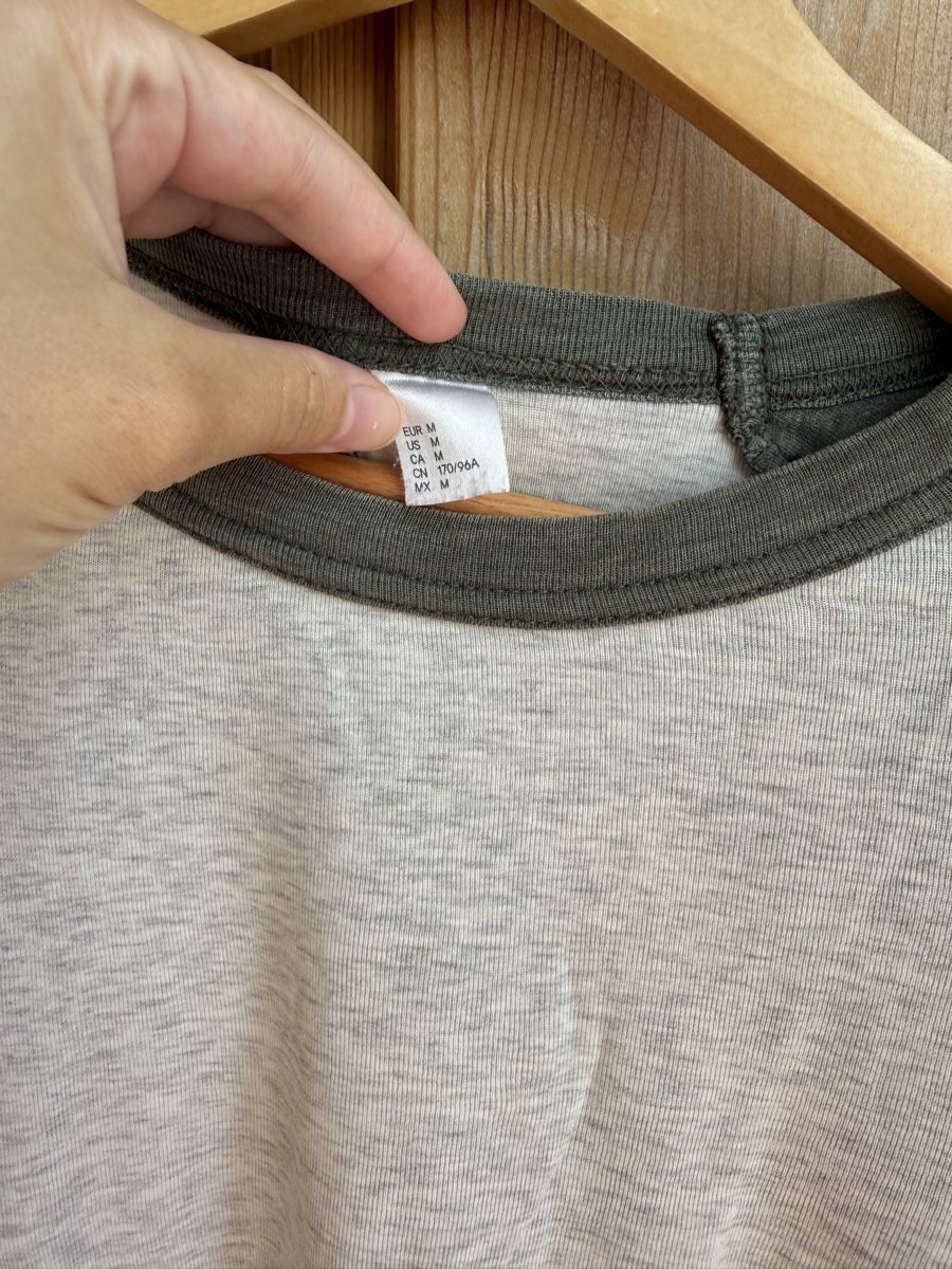 H&M Tops: Lightweight Baseball Tee – Gebraucht aus Zürich von Eb_ 2