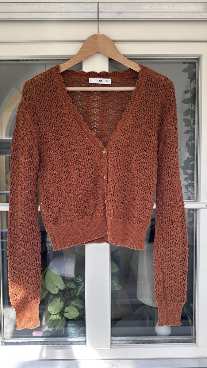 Mango Jacken: Strickjacke von Mango  – Gebraucht aus Ennetbaden von Lisa81