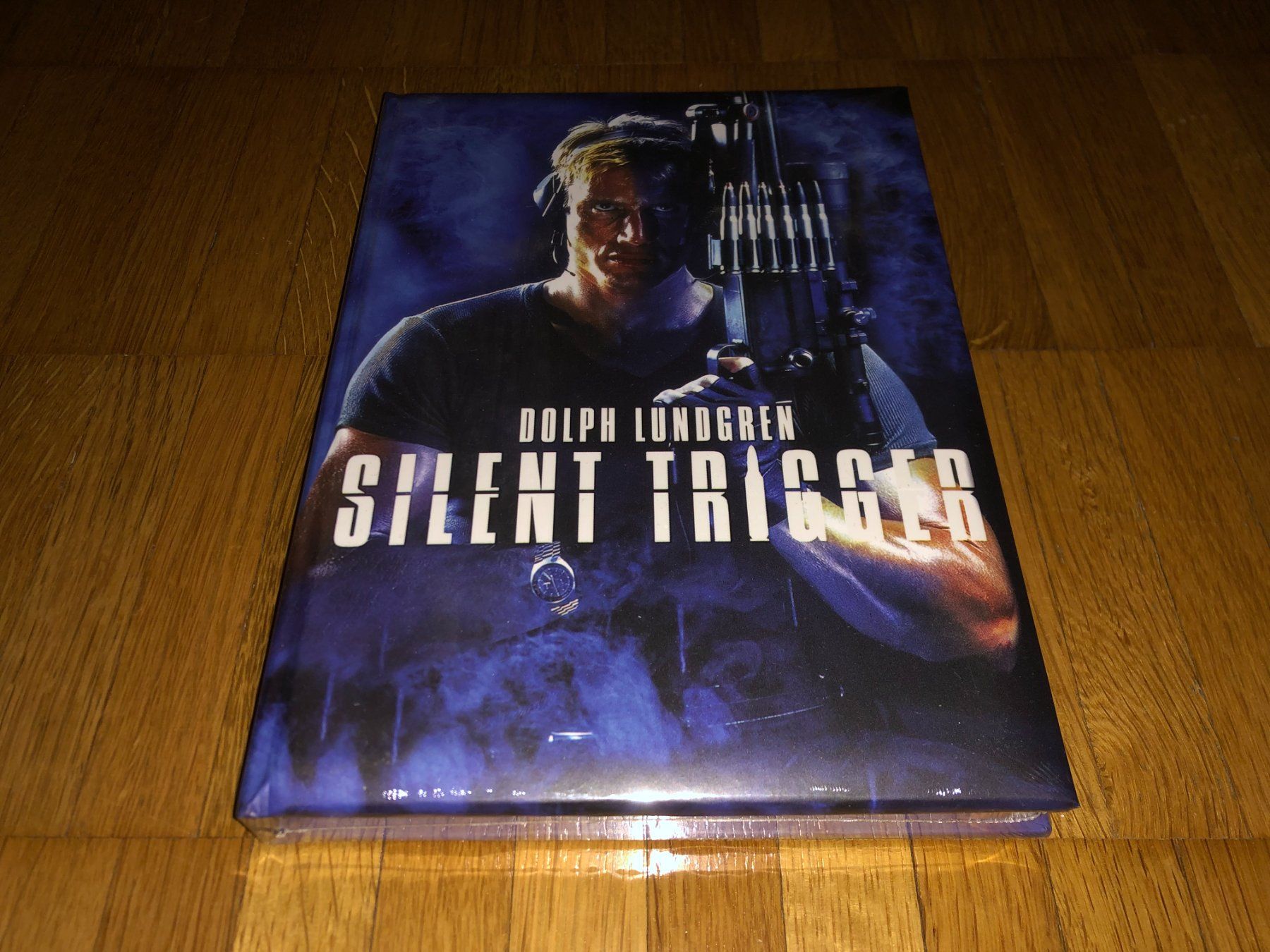 Tutti i DVDs: Silent Trigger - MEDIABOOK - C - WATTIERT - UNCUT – Nuovo e nell'imballaggio originale da Basel venduto da havsok
