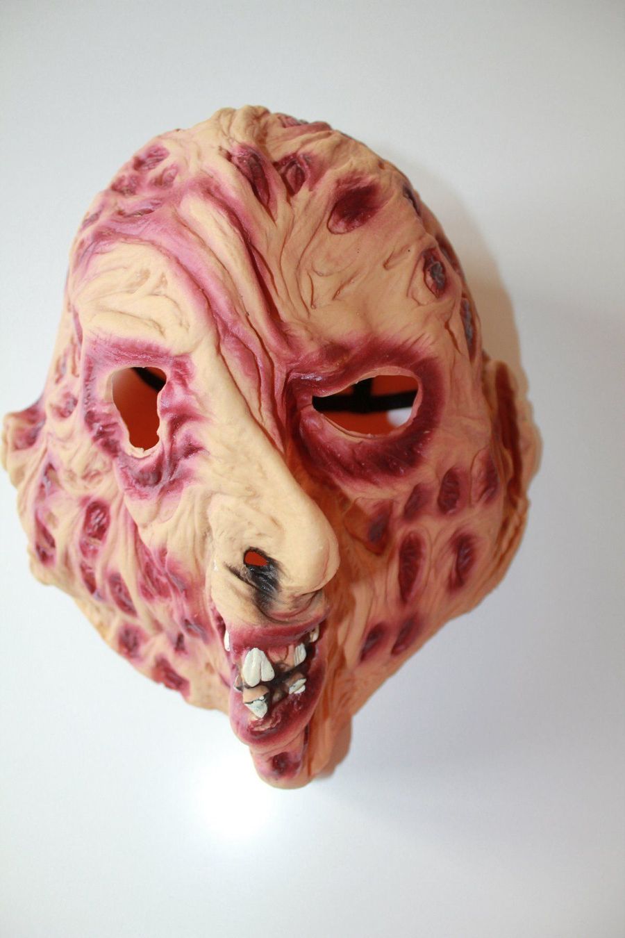 Masken: Masque Freddy Krüger  Halloween – Gebraucht aus Peseux von Gilloss 2