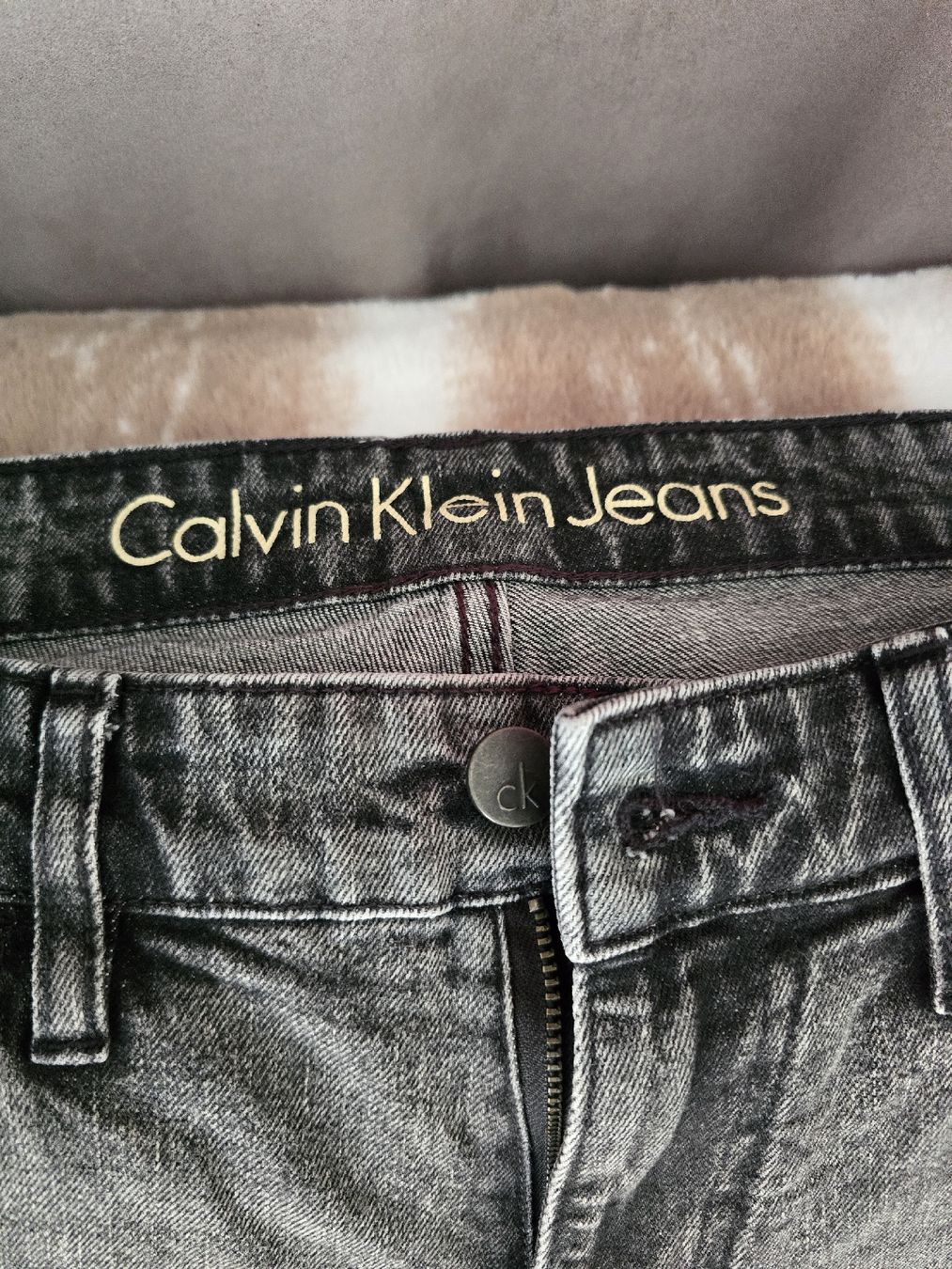 Calvin Klein Jeans: Calvin Klein Jeans – Usato da Grächen venduto da -Arturas- 5