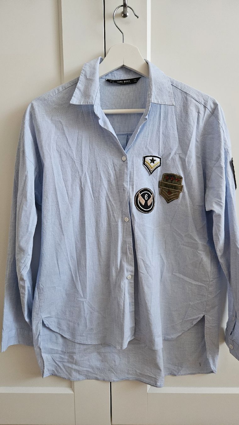 Zara Blusen: Zara Basic Bluse, hellblau Gr. S !LETZTE CHANCE! – Gebraucht aus Wetzikon ZH von ELIVNE