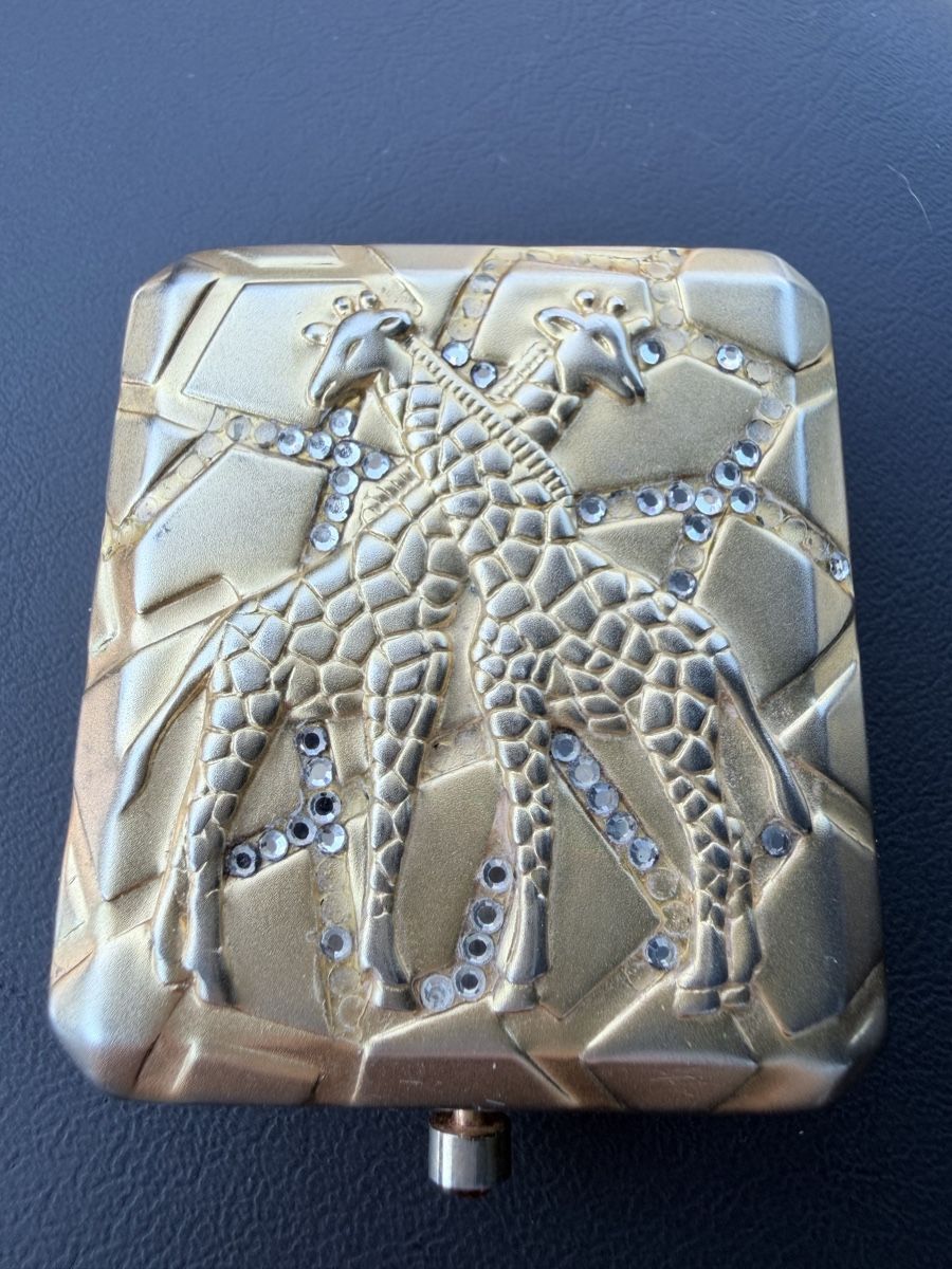 Estée Lauder Make-up: Poudrier Estee Lauder VINTAGE doré girafes strass – Difettoso da Courgevaux venduto da auxtrouvailles 5
