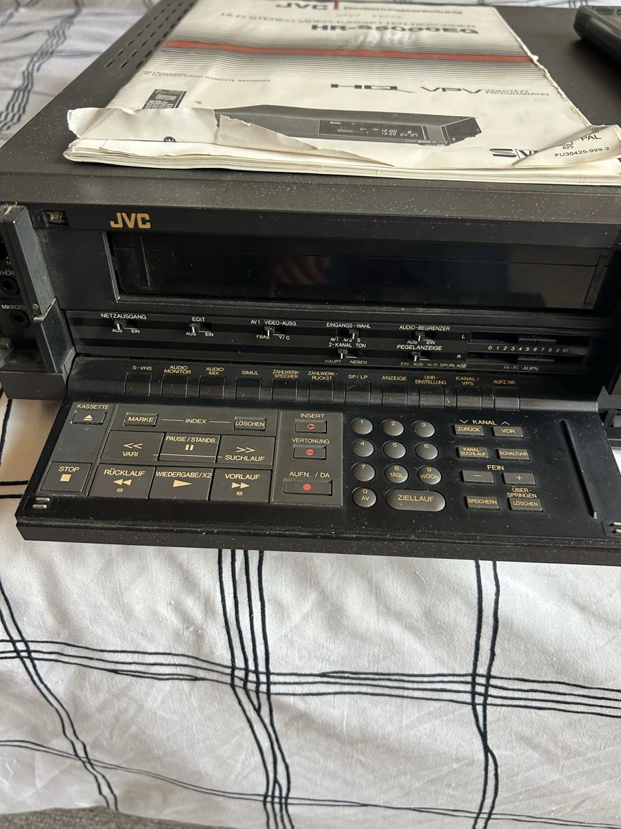 JVC Registratori: JVC HR-S5000 Super VHS – Difettoso da Oberstammheim venduto da Dbsound24 1