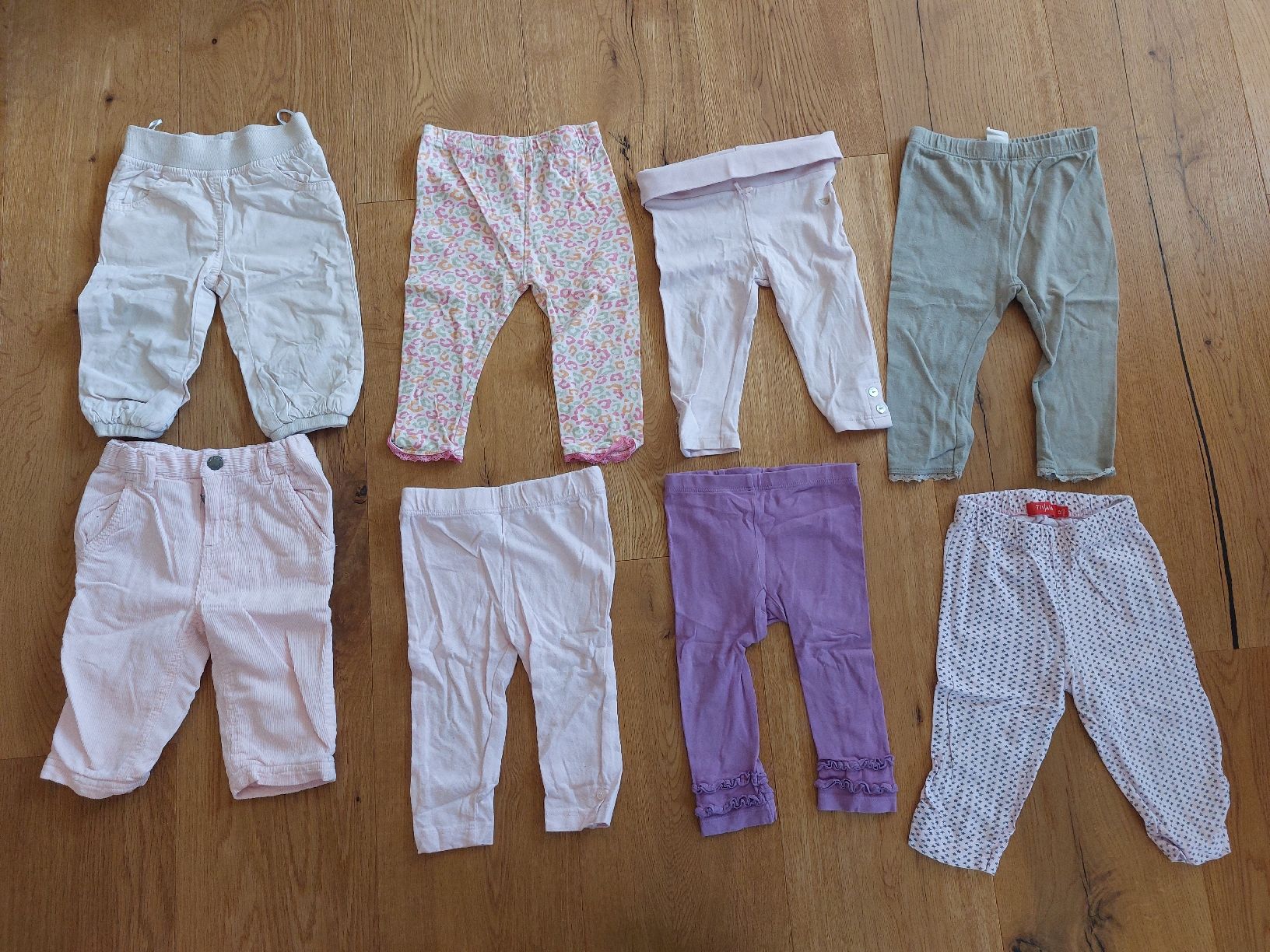 Lotti & Set di vestiti: 69-Teiliges Kinderkleider Paket, Grösse 68 – Usato da Hellbühl venduto da the-brain 5