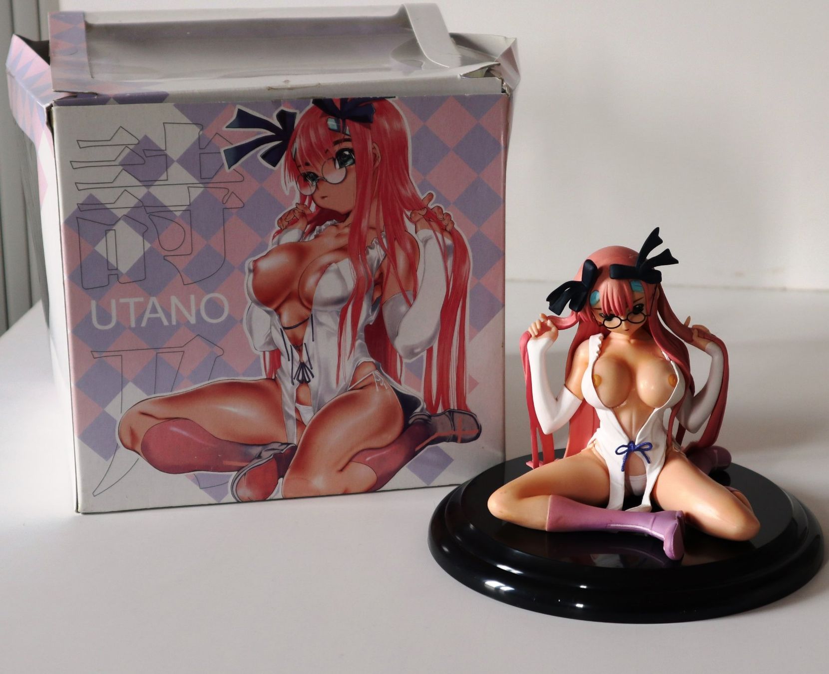 Figuren: ZERO SHIKI : UTANO Statue  Editeur : UArt - érotique – Neu (gemäss Beschreibung) aus LAUSANNE von swof