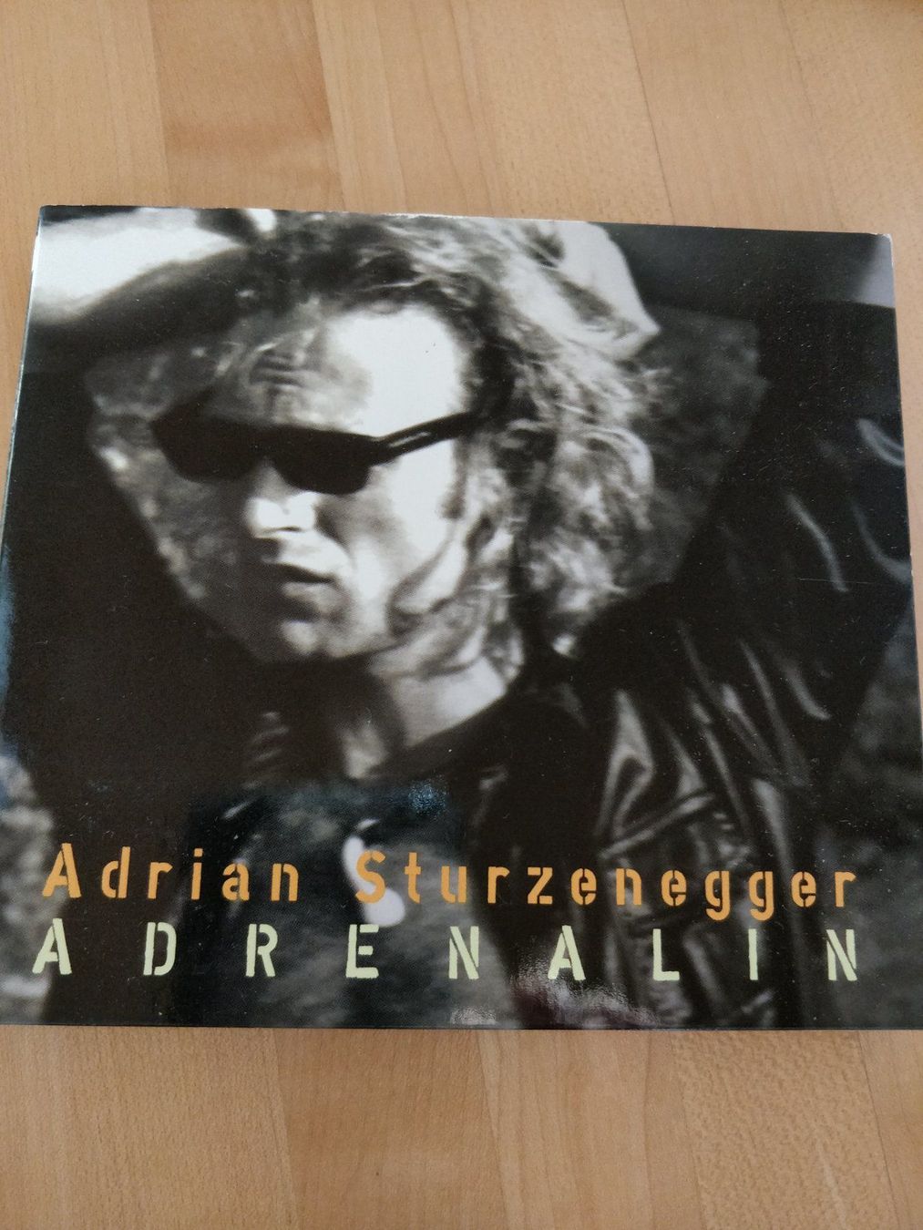 CD: Adrian Sturzenegger, Adrenalin – Nuovo (secondo la descrizione) da Grosswangen venduto da Dacotojafa