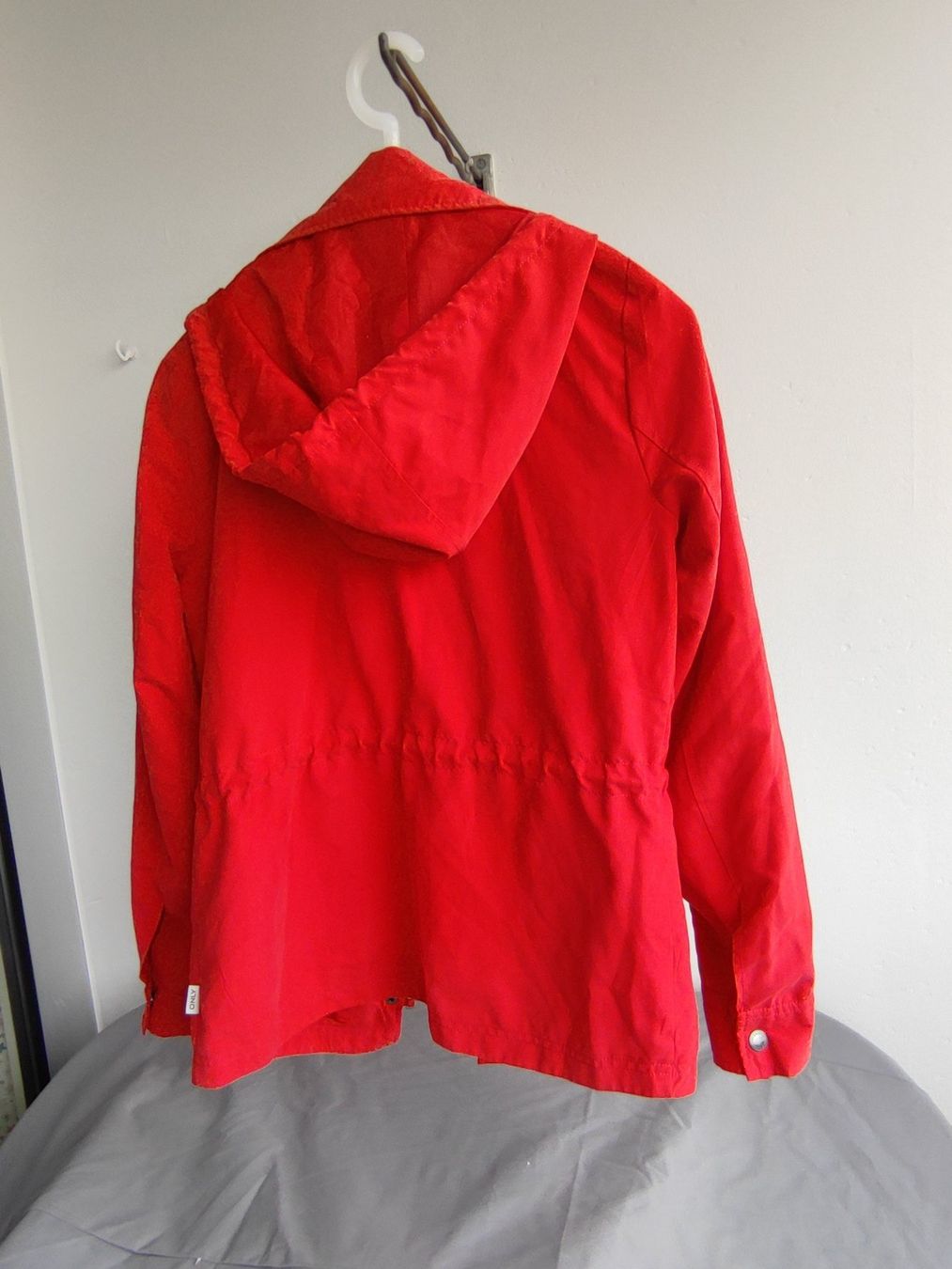 Only Giacche: Jacke rot Gr. S Only – Usato da Schliern b. Köniz venduto da Pecannut 4