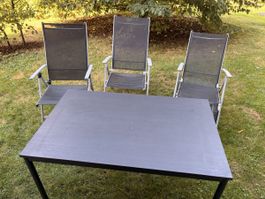 Gartenset Tisch mit drei Stühlen gebraucht