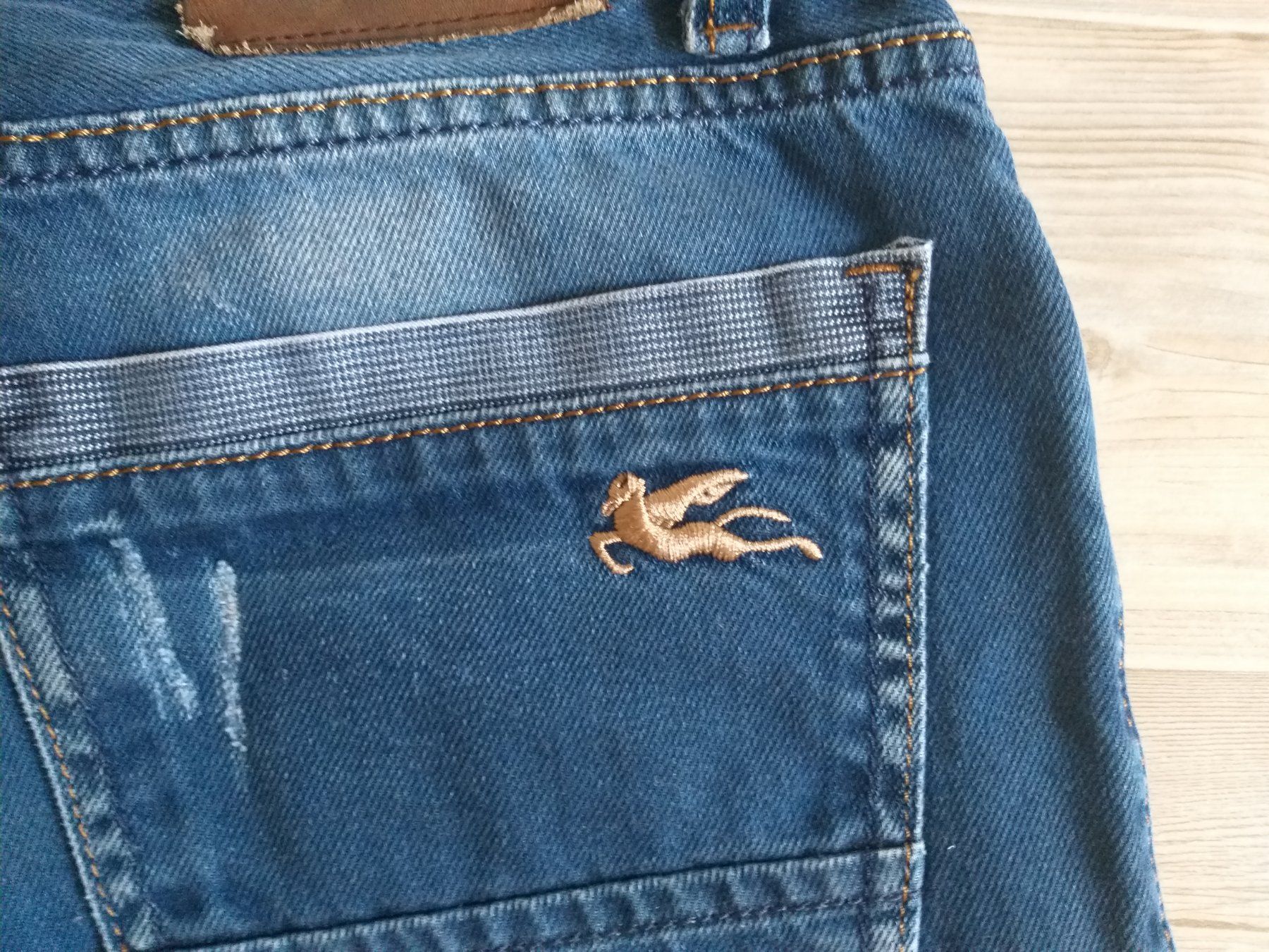 Etro Jeans: ETRO Bermuda Jeans taille / Grosse S – Gebraucht aus Cossonay-ville von Super-Price-Quality 6